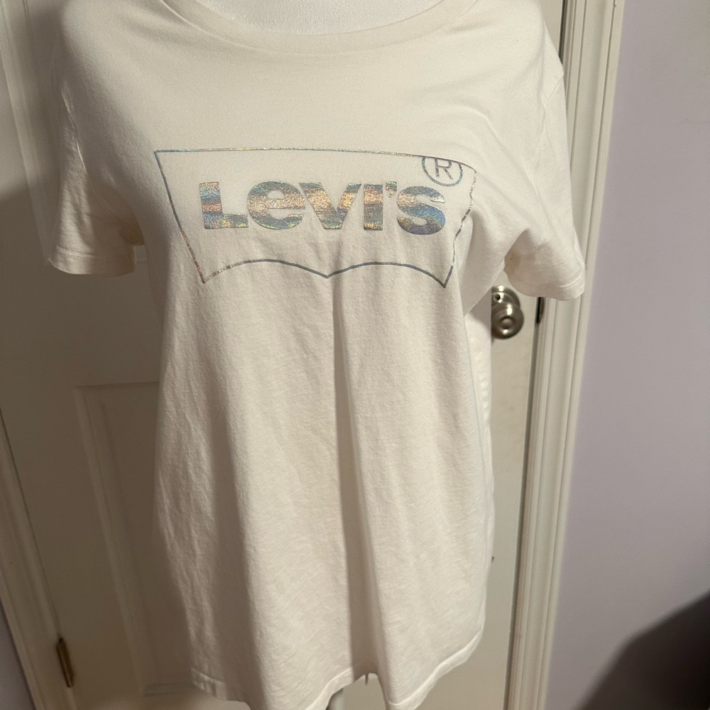 Levi's Classic White Tee